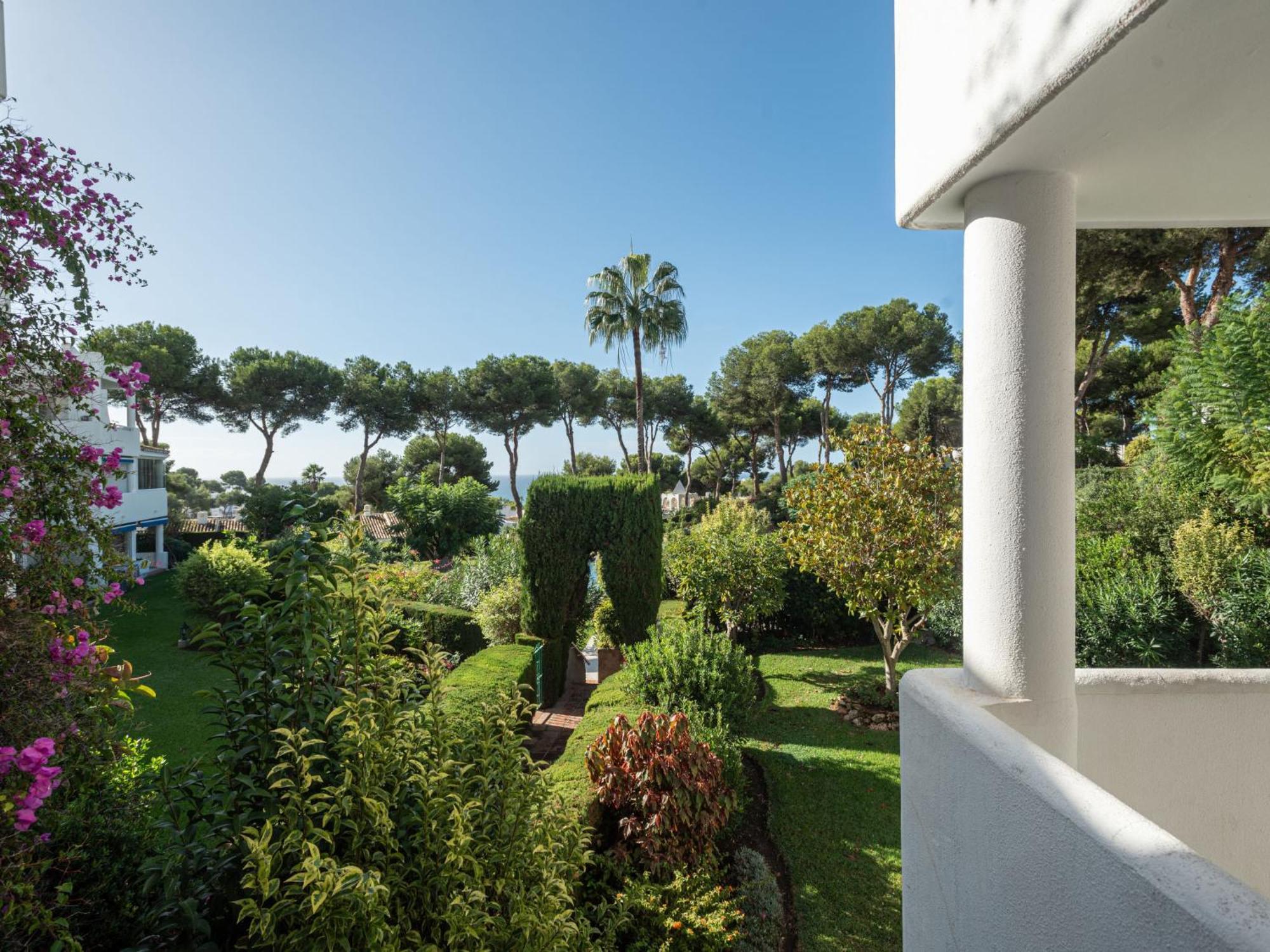 Jardin De Miraflores By Interhome *